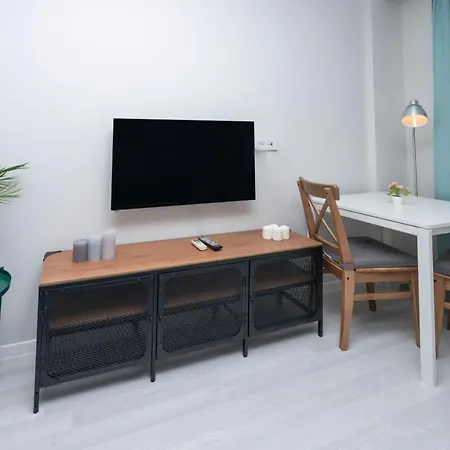 Fabulous Flat Near Beach In Muratpasa Apartment *